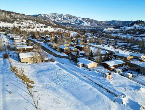 1606 Conestoga Ln, Steamboat Springs, CO 80487