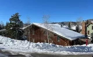 32753277 Village Dr, Steamboat Springs, CO 80487