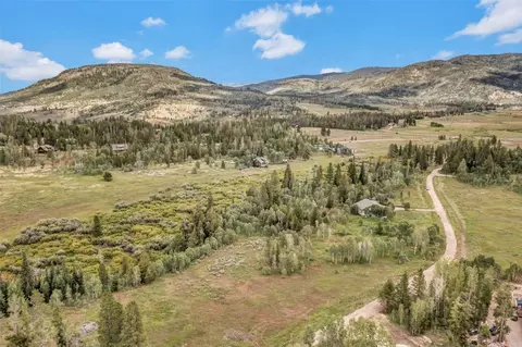 33190 Filly Trl, Oak Creek, CO 80467