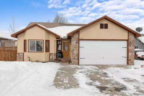327 Honeysuckle Dr, Hayden, CO 81639