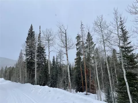 32825 Colt Trl, Oak Creek, CO 80467