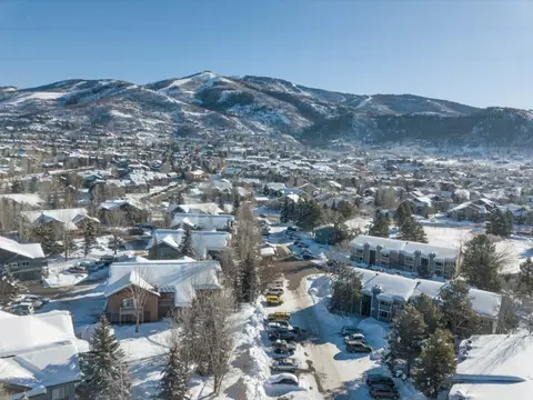 1340 Athens Plz #12, Steamboat Springs, CO 80487