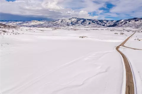 29800 Big Valley Dr, Steamboat Springs, CO 80487