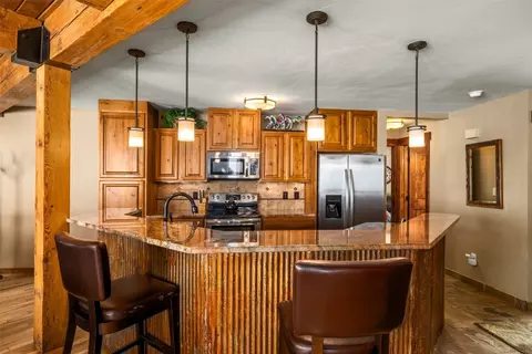 2700 Village Dr #B102, Steamboat Springs, CO 80487