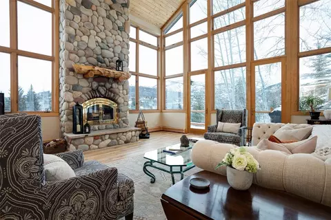 1064 Steamboat Blvd, Steamboat Springs, CO 80487