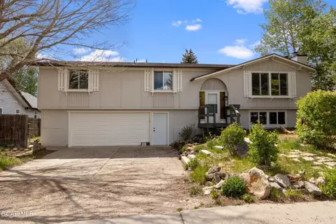 321 18th St, Kremmling, CO 80459