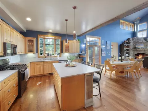 Kitchen - 77 B Rd, Silverthorne, CO 80498 photo 2 of 4