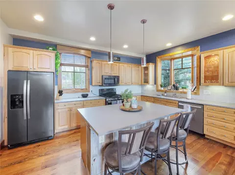 Kitchen - 77 B Rd, Silverthorne, CO 80498 photo 1 of 4