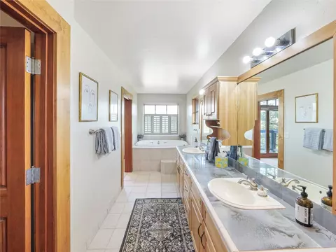 Bath - 77 B Rd, Silverthorne, CO 80498 photo 4 of 5