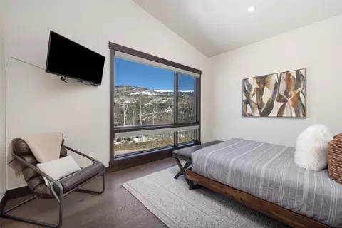 Bedroom - 11 Glazer Trl, Silverthorne, CO 80498 photo 4 of 9
