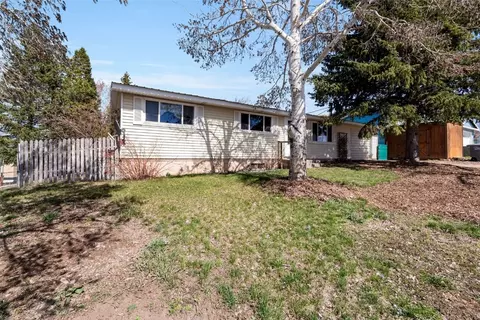 335 S Walnut St, Hayden, CO 81639