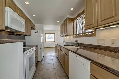 227 E Rabbit Ct, Silverthorne, CO 80498 photo 11