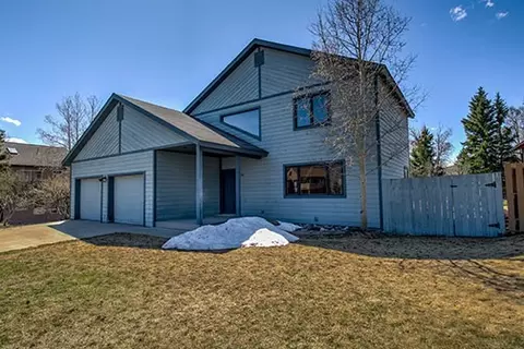 227 E Rabbit Ct, Silverthorne, CO 80498 photo 2
