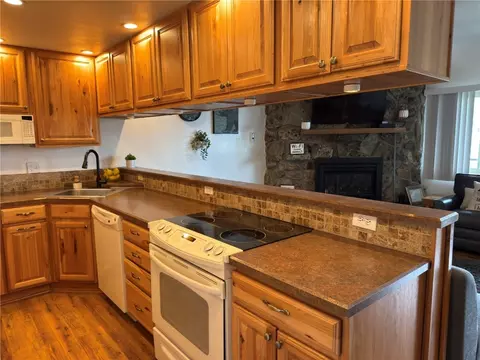 Kitchen - 370 E La Bonte St #C, Dillon, CO 80435 photo 1 of 2