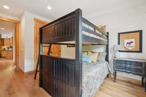 Bedroom - 440 Two Cabins Dr, Silverthorne, CO 80498 photo 5 of 7