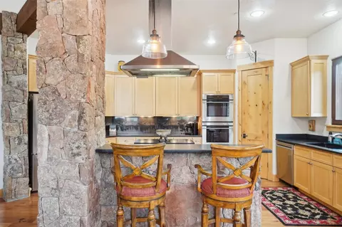 Kitchen - 440 Two Cabins Dr, Silverthorne, CO 80498 photo 1 of 5