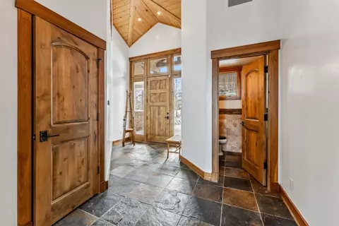 252 Lake View Dr, Silverthorne, CO 80498