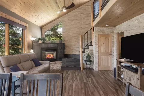 231 E Rabbit Ct, Silverthorne, CO 80498