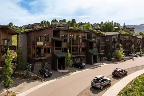 320 Fox Springs Cir #302, Steamboat Springs, CO 80487