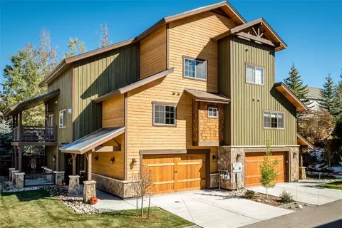 459 Willett Heights Ct, Steamboat Springs, CO 80487
