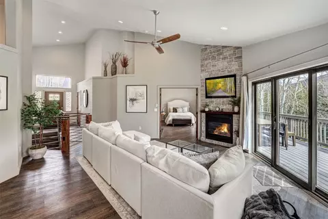 300 Black Hawk Cir, Silverthorne, CO 80498