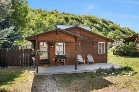 321 Pearl St, Steamboat Springs, CO 80487