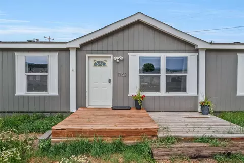 21762 4th Ave, Phippsburg, CO 80469