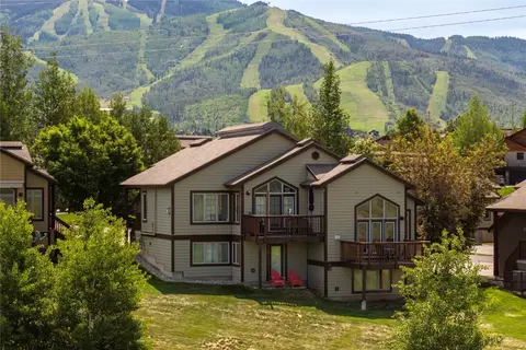 631 Parkview Dr, Steamboat Springs, CO 80487