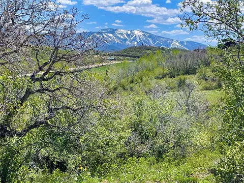 42522 Deerfoot Ln, Steamboat Springs, CO 80487