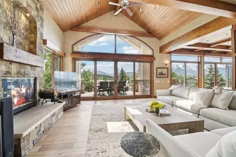 Living - 17 James Ct, Dillon, CO 80435 photo 1 of 4