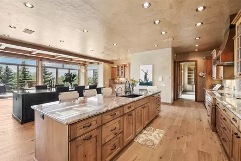 Kitchen - 17 James Ct, Dillon, CO 80435 photo 4 of 5