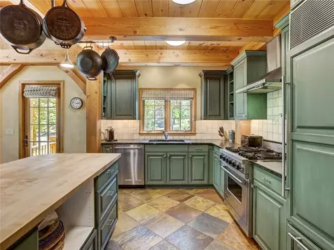 Kitchen - 840 Penstemon Rd, Keystone, CO 80435 photo 3 of 3