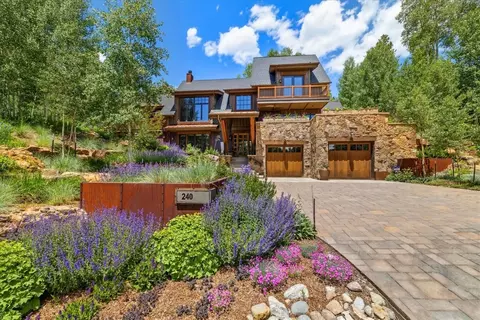 240 Two Cabins Dr, Silverthorne, CO 80498