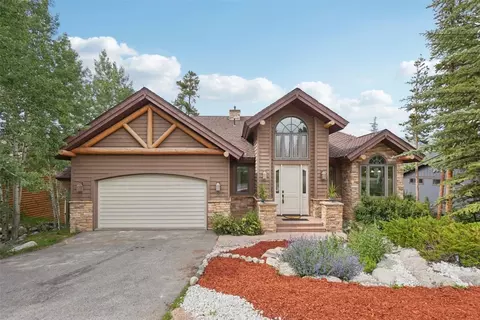 368 Black Hawk Cir, Silverthorne, CO 80498