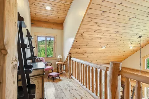 Entry Way - 615 Piney Acres Cir, Dillon, CO 80435 photo 2 of 7