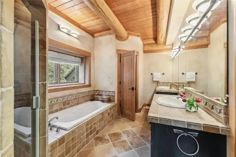 Bath - 204 Mt Royal Drive Dr, Frisco, CO 80443 photo 1 of 4