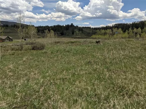 32423 Ute Trl, Oak Creek, CO 80467