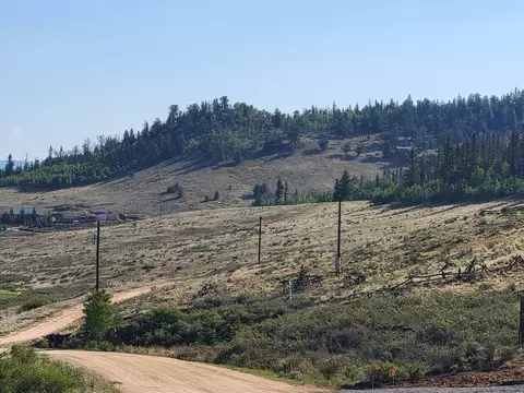 2475 W Longbow Dr, Como, CO 80432