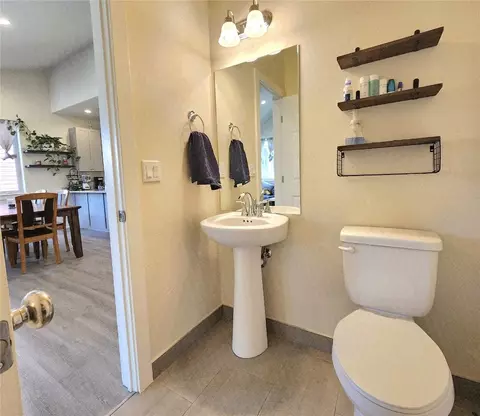 Bath - 27 Bootlegger Ln, Silverthorne, CO 80498 photo 5 of 7