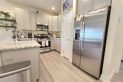 Kitchen - 27 Bootlegger Ln, Silverthorne, CO 80498 photo 2 of 4