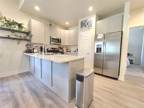 Kitchen - 27 Bootlegger Ln, Silverthorne, CO 80498 photo 3 of 4