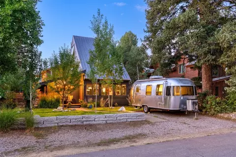 52 Spruce St, Steamboat Springs, CO 80487
