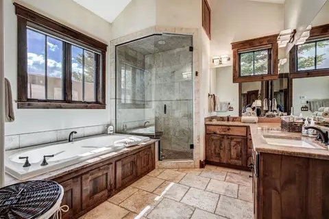 Bath - 211 Shores Ln, Breckenridge, CO 80424 photo 2 of 4