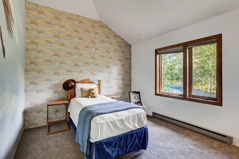 Bedroom - 1703 Elk Run Rd, Silverthorne, CO 80498 photo 5 of 6