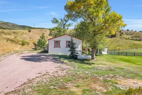 408 N Grant Ave, Oak Creek, CO 80467