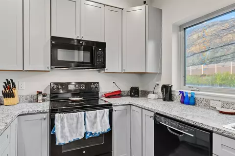 Kitchen - 83 Ermine Rd #3A, Dillon, CO 80435 photo 4 of 5