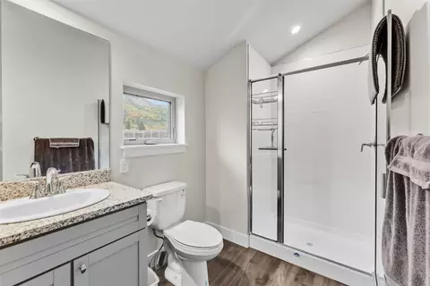 Bath - 83 Ermine Rd #3A, Dillon, CO 80435 photo 3 of 4