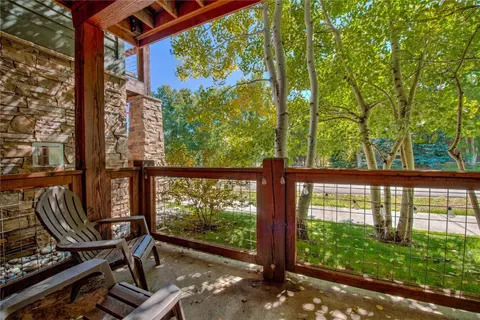 801 Lakepoint Dr #B17, Frisco, CO 80443