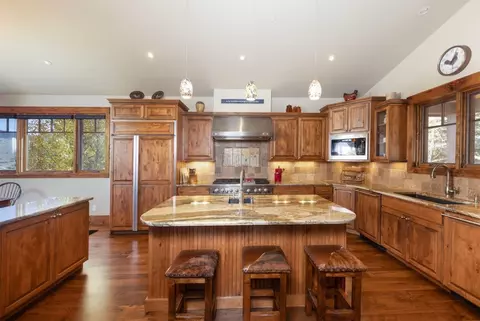 Kitchen - 1330 Golden Eagle Rd, Silverthorne, CO 80498 photo 2 of 2