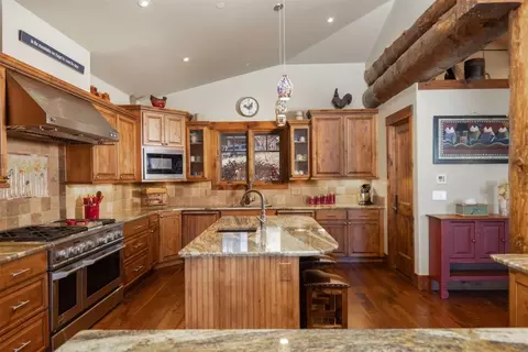 Kitchen - 1330 Golden Eagle Rd, Silverthorne, CO 80498 photo 1 of 2